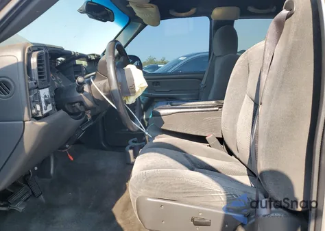 2004 Chevrolet Silverado C1500 из США, поврежденный, VIN 2GCEC19N341407452